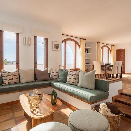 Buccara Villa Levante Ла-Віла-Джойоза Екстер'єр фото